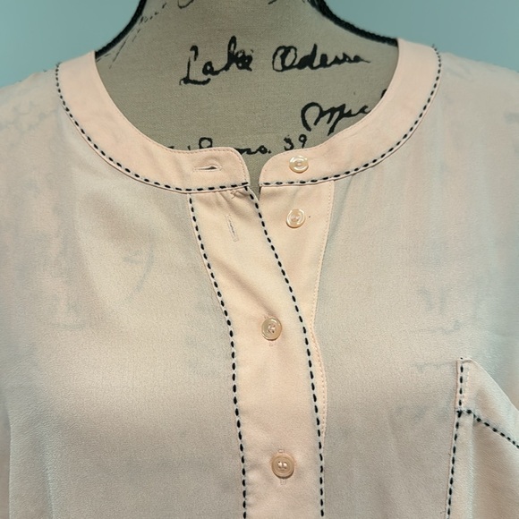 Lane Bryant blouse size 26/28 in a pale pink/blush - Picture 7 of 10